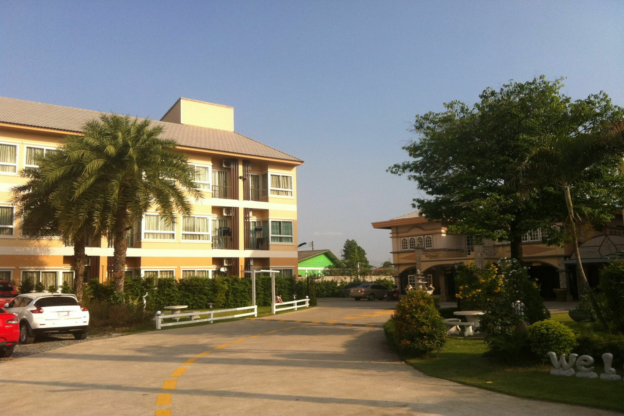 U-Dee Hotel Ban Chuk Kraphoe Exterior photo